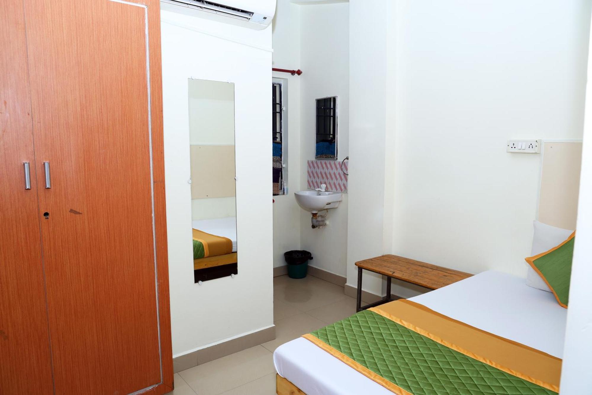 Royal Green Accommodation Chennai Airport Exterior photo